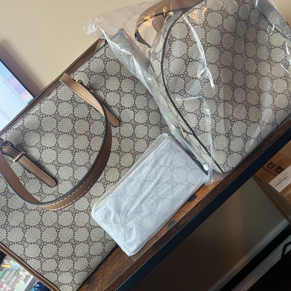 None Handbags - Beige and Brown Patterned Tote and Backpack Set
